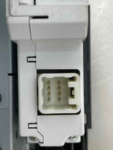 Load image into Gallery viewer, Info-Gps Screen  LEXUS ES350 2007 - NW375121
