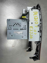 Load image into Gallery viewer, Info-Gps Screen  LEXUS ES350 2007 - NW375121
