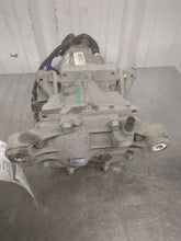 Load image into Gallery viewer, Carrier Assembly Kia Sorento 2019 - NW549467
