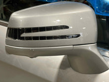 Load image into Gallery viewer, Side View Door Mirror  MERCEDES CLS-CLASS 2015 - NW549225
