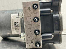 Load image into Gallery viewer, ABS Pump Toyota Corolla 2020 - NW549768
