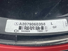 Load image into Gallery viewer, OUTER TAIL LIGHT LAMP E300 E350 E400 E550 E63 10 11 12 13 Left - NW550374
