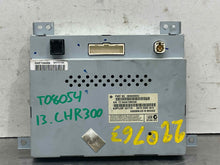 Load image into Gallery viewer, Info-Gps Screen Dodge 300C 2013 - NW549881
