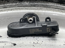 Load image into Gallery viewer, Wheel Rim Dodge 300C 2013 - NW550196
