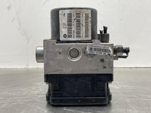 Load image into Gallery viewer, ABS Pump Dodge 300C 2013 - NW549986

