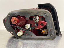 Load image into Gallery viewer, TAIL LIGHT LAMP ASSEMBLY Hyundai Sonata 02 03 04 05 Right - NW181066
