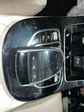 Load image into Gallery viewer, Radio  MERCEDES E-CLASS 2017 - NW549710
