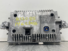 Load image into Gallery viewer, Info-Gps Screen  MERCEDES E-CLASS 2014 - NW375122
