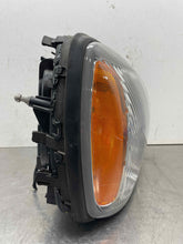 Load image into Gallery viewer, HEADLIGHT LAMP ASSEMBLY Cadillac Deville DHS DTS 00 01 02 Right - NW550661
