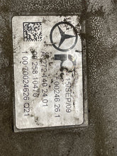 Load image into Gallery viewer, ENGINE MOTOR Mercedes-Benz C250 C300 C350 C63 2010 10 - NW375760
