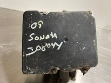 Load image into Gallery viewer, ABS ANTI-LOCK BRAKE PUMP Hyundai Sonata 2009 09 2010 10 - NW1460
