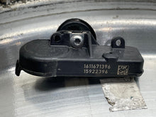 Load image into Gallery viewer, Wheel Rim Cadillac STS 2008 - NW554197
