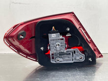 Load image into Gallery viewer, TAIL LIGHT LAMP ASSEMBLY C250 C300 C350 C63 12 13 14 15 Right - NW557608
