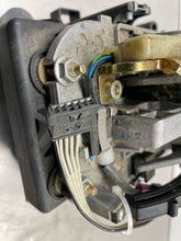 Load image into Gallery viewer, Floor Shifter  RANGE ROVER 2006 - NW376121
