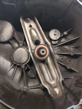 Load image into Gallery viewer, MANUAL TRANSMISSION Cooper Mini 1 Clubman 2007-2014 - NW554067
