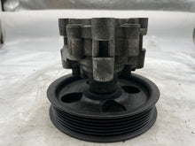 Load image into Gallery viewer, POWER STEERING PUMP Volkswagen Routan 2009 09 2010 10 2011 11 - NW164211
