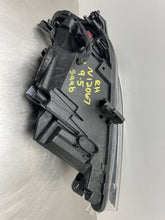 Load image into Gallery viewer, Headlight Lamp Assembly  SAAB 9-5 2011 - NW376963
