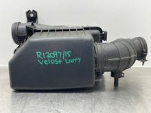 Load image into Gallery viewer, AIR CLEANER BOX Hyundai Accent Veloster 12 13 14 15 16 17 - NW373723
