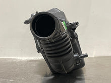 Load image into Gallery viewer, AIR CLEANER BOX Hyundai Accent Veloster 12 13 14 15 16 17 - NW373723
