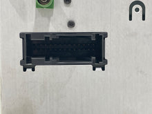 Load image into Gallery viewer, RADIO Volkswagen Tiguan 09 10 11 12 13 14 15 16 17 AM FM CD DVD NAV - NW376976
