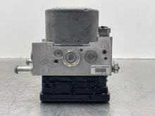 Load image into Gallery viewer, ABS Pump Cadillac ATS 2013 - NW556097
