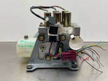 Load image into Gallery viewer, CONVERTIBLE TOP MOTOR CLK320 CLK430 CLK500 CLK55 01 02 03 - NW376931
