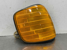 Load image into Gallery viewer, PARKLAMP Mercedes 300D 380SE 500SEL 81 - 91 Right - NW376951
