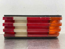 Load image into Gallery viewer, TAIL LIGHT LAMP ASSEMBLY 300cd 300ce 300d 300e 300sd 300sdl 81-91 Right - NW376992
