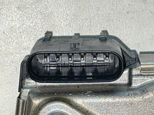 Load image into Gallery viewer, THROTTLE BODY E250 Van C250 C300 C350 C63 CLA45 CLS400 CLS550 12-16 - NW552200
