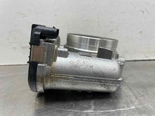 Load image into Gallery viewer, THROTTLE BODY E250 Van C250 C300 C350 C63 CLA45 CLS400 CLS550 12-16 - NW552200
