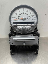 Load image into Gallery viewer, Radio Mini Cooper 2007 07 2008 08 2009 09 Am Fm Stereo CD Hatchback - NW551904
