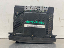 Load image into Gallery viewer, RADIO RECEIVER C230 C40 C320 C32 2001 01 2002 02 2003 03 2004 04 - NW553736
