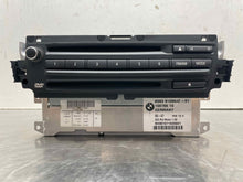 Load image into Gallery viewer, RADIO BMW 323i 328i 335i M3 2007 07 2008 08 2009 09 AM FM CD Navigation - NW553722
