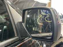 Load image into Gallery viewer, [INVENTORYCAR_YEAR_MAKE_MODEL] SIDE VIEW DOOR MIRROR Right - NW551040
