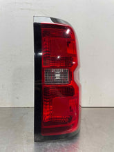 Load image into Gallery viewer, [INVENTORYCAR_YEAR_MAKE_MODEL] TAIL LIGHT LAMP ASSEMBLY Right - NW555818
