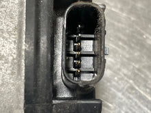 Load image into Gallery viewer, THROTTLE BODY C-MAX Escape Fusion Maverick Transit Connect MKZ 13-24 - NW377585
