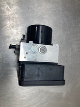 Load image into Gallery viewer, ABS ANTI-LOCK BRAKE PUMP Volvo S60 V60 XC60 15 16 17 18 - NW377217
