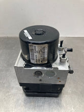 Load image into Gallery viewer, ABS ANTI-LOCK BRAKE PUMP Volvo S60 V60 XC60 15 16 17 18 - NW377217
