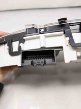 Load image into Gallery viewer, Speedometer Cluster Ford Focus 2010 - NW158885
