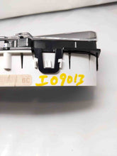 Load image into Gallery viewer, Speedometer Cluster Ford Focus 2010 - NW158885

