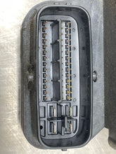 Load image into Gallery viewer, ABS ANTI-LOCK BRAKE PUMP Toyota Rav4 2004 04 2005 05 - NW377679
