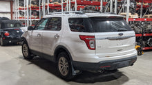 Load image into Gallery viewer, Carrier Assembly Ford Explorer 2014 - NW377747
