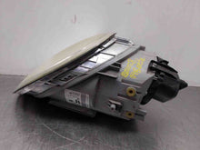 Load image into Gallery viewer, HEADLIGHT LAMP ASSEMBLY Beetle 98 99 00 01 02 03 04 05 Right - NW377878
