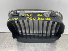 Load image into Gallery viewer, GRILLE BMW 540i 1997 97 1998 98 1999 99 2000 00 Upper Chrome Left - NW98219
