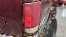 Load image into Gallery viewer, TAIL LIGHT LAMP ASSEMBLY S10 Blazer Envoy S15 Jimmy Bravada 95-05 Left - NW478389
