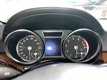 Load image into Gallery viewer, SPEEDOMETER CLUSTER Gl350 Gl450 Gl550 GL63 AMG ML350 ML450 ML550 ML63 2014 - NW552136
