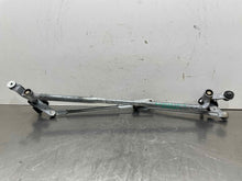 Load image into Gallery viewer, Windshield Wiper Transmission  GRAND CHEROKEE 2019 - NW447844
