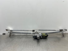 Load image into Gallery viewer, WINDSHIELD WIPER MOTOR NV 1500 NV2500 NV3500 12 13 14 15 16 - NW391002
