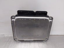 Load image into Gallery viewer, ECU ECM COMPUTER Audi A8 2006 06 - NW382782
