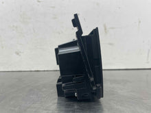 Load image into Gallery viewer, TEMPERATURE CONTROLS Suburban 1500 Suburban 2500 Tahoe Yukon 12-14 - NW556921
